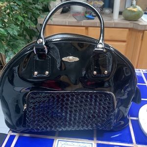New Elliott Lucca Black Leather Patent Purse